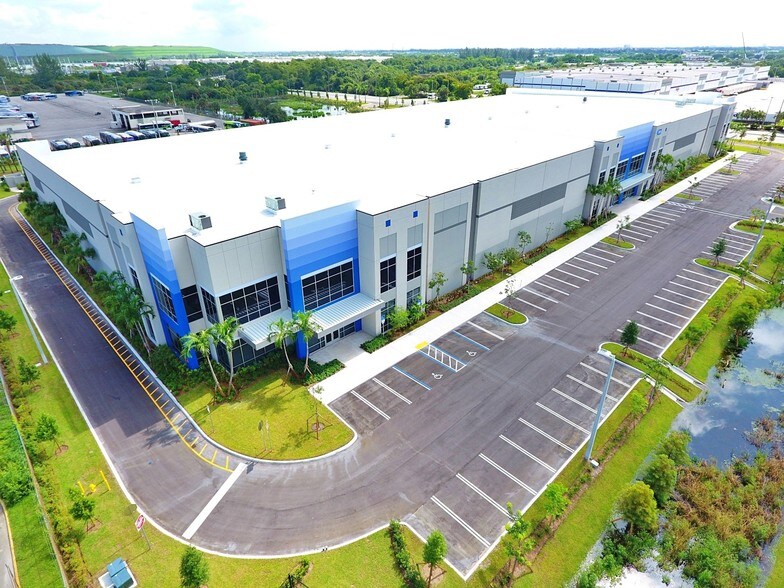 More Photos Of 3001 W Copans Rd, Pompano Beach Warehouse For Lease