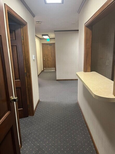 More Photos Of 1461 Jason Rd, Greenfield Office For Lease