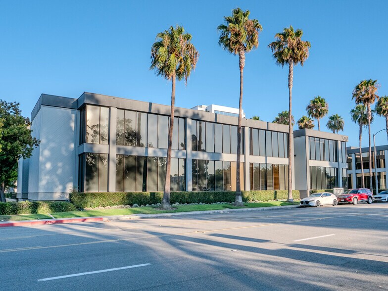 More Photos Of 2062 Business Center Dr, Irvine Unknown For Lease