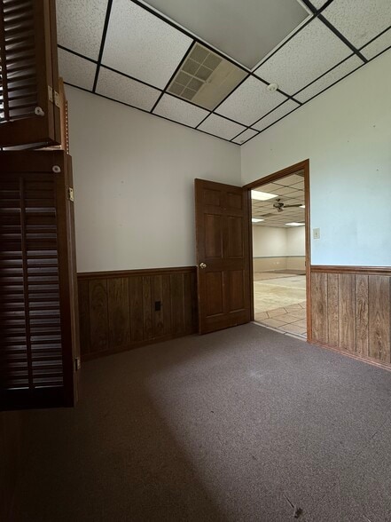 More Photos Of 803 Beverly Pky, Pensacola Parking Lot For Sale