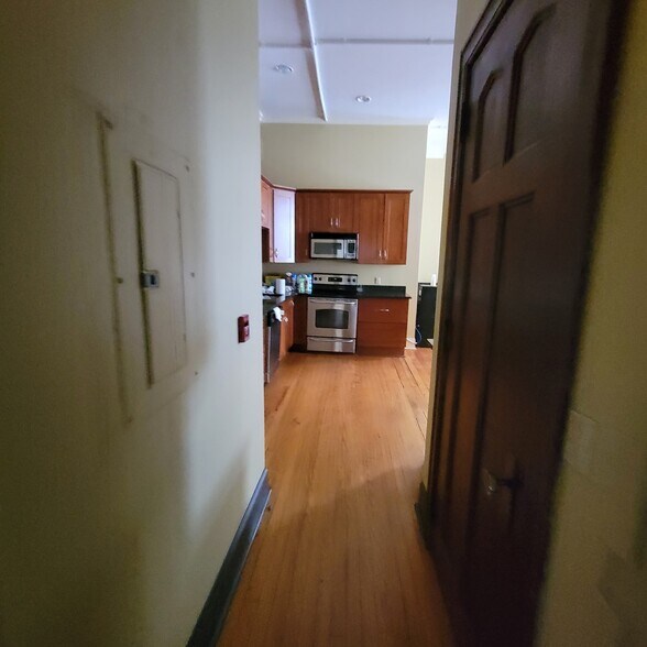 More Photos Of 285 Ellicott St, Buffalo Storefront Retail Office For Lease