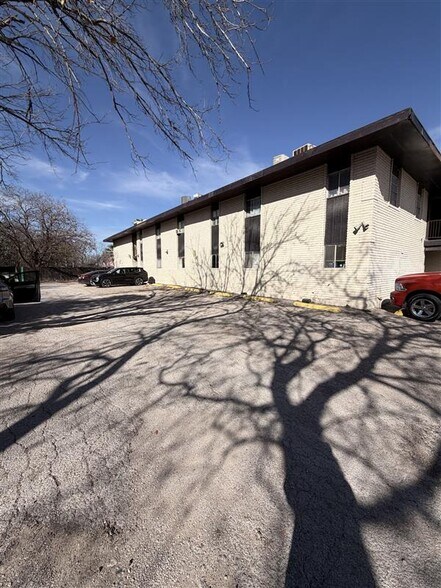 More Photos Of 703 Logwood Ave, San Antonio Apartments For Sale