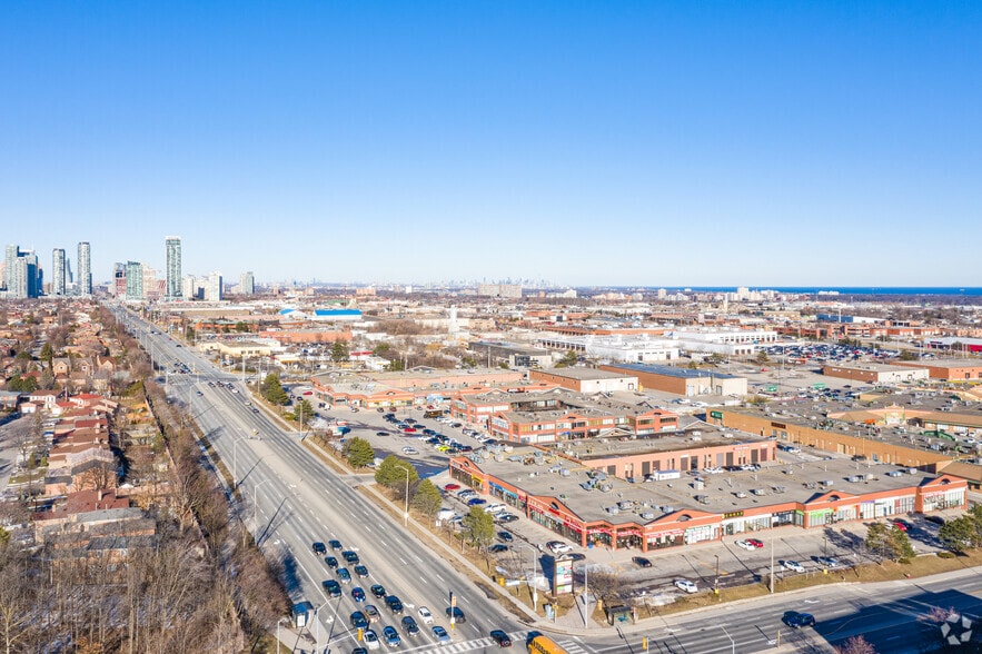 More Photos Of 1140 Burnhamthorpe Rd W, Mississauga Storefront Retail Office For Lease