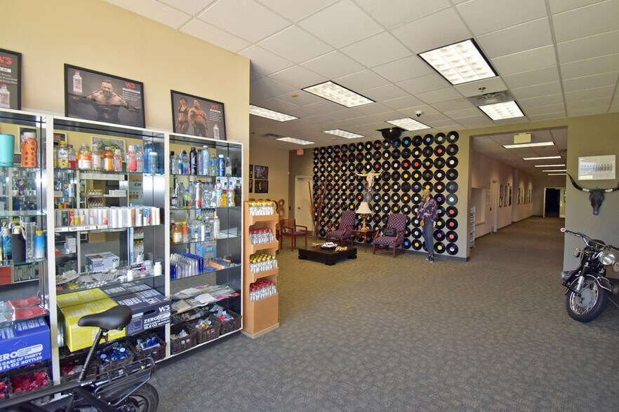 More Photos Of 4580 Cargo Dr, Columbus Manufacturing For Lease