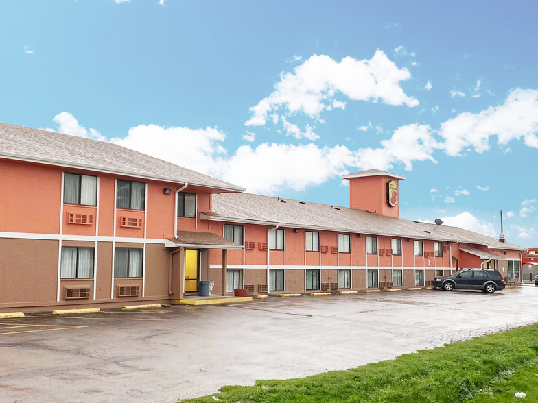 Primary Photo Of 840 W Highway 20, Chadron Hotel For Sale