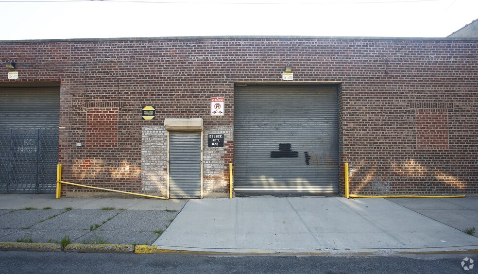 More Photos Of 673-685 Berriman St, Brooklyn Warehouse For Lease