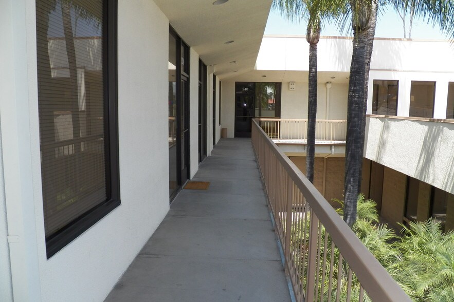 More Photos Of 225 E Airport Dr, San Bernardino Medical For Lease