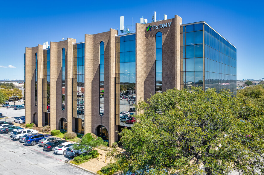 Primary Photo Of 1925 E Belt Line Rd, Carrollton Office For Lease