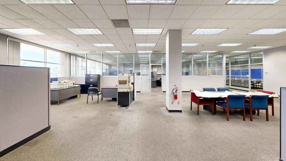 More Photos Of 2121 Holston Bend Dr, Mascot Manufacturing For Lease