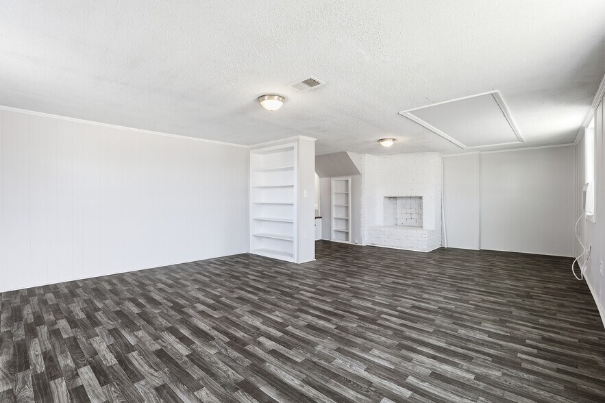More Photos Of 3 Rangeview Cir, Greenville Office For Sale