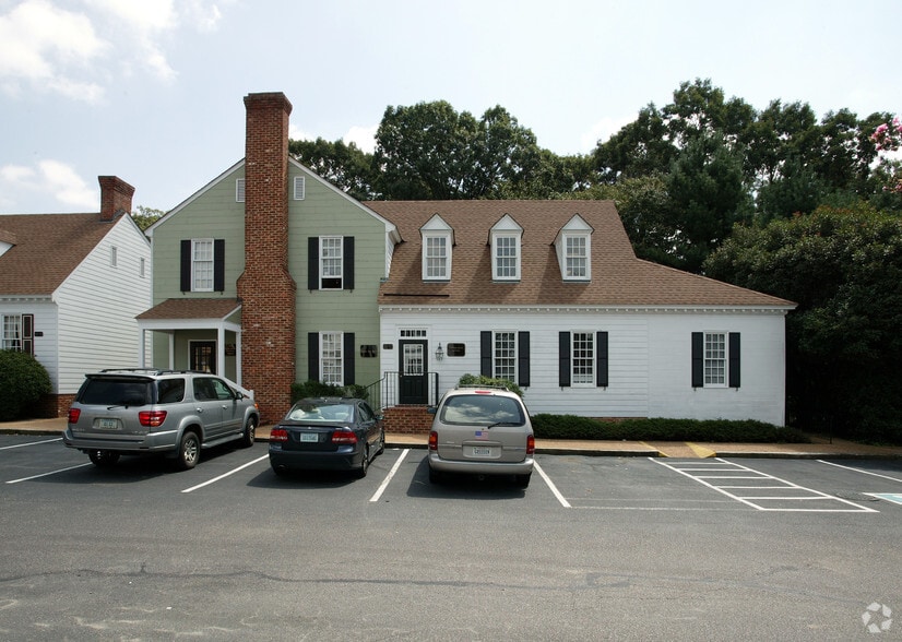More Photos Of 9017 Forest Hill Ave, Richmond Office For Lease