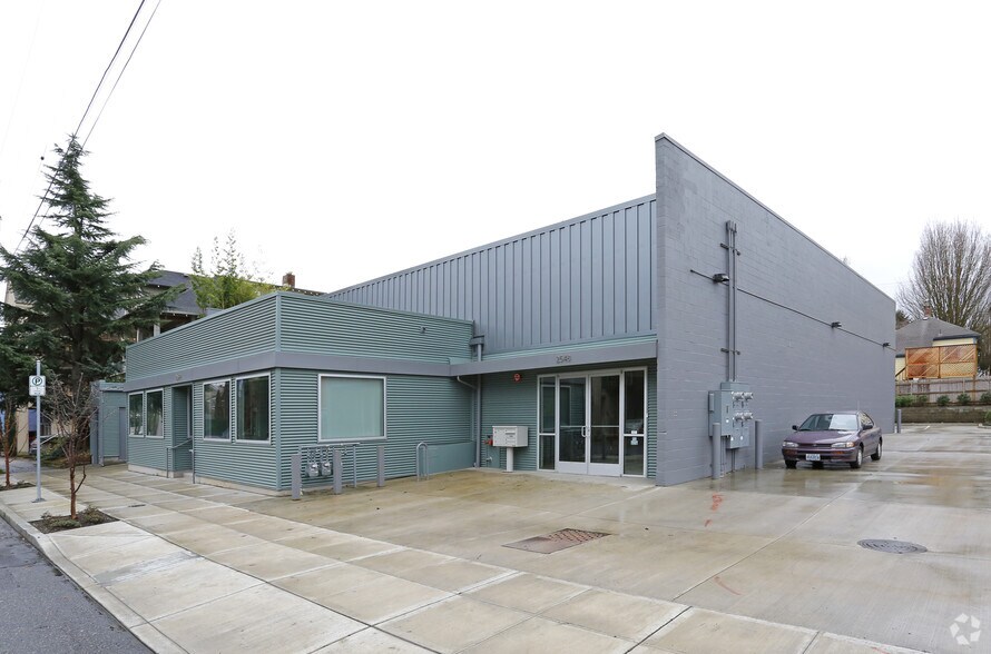 More Photos Of 2544 NW Upshur St, Portland Loft Creative Space For Lease