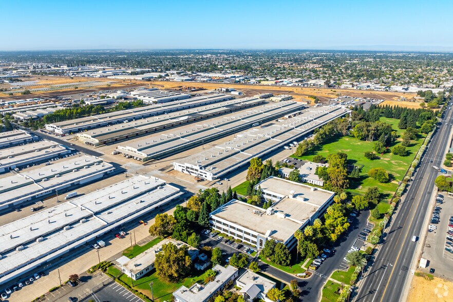 More Photos Of 8200-8250 Ferguson Ave, Sacramento Unknown For Lease