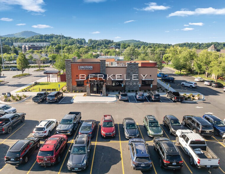 More Photos Of 187 Watauga Village Dr, Boone Restaurant For Sale