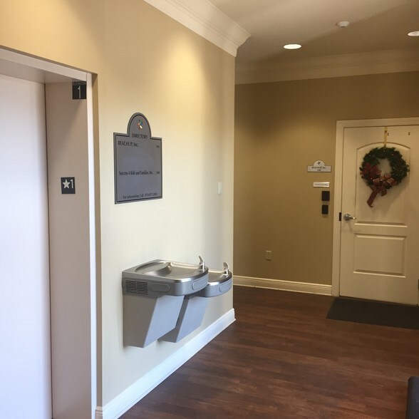 More Photos Of 2902 N Armenia Ave, Tampa Office For Lease