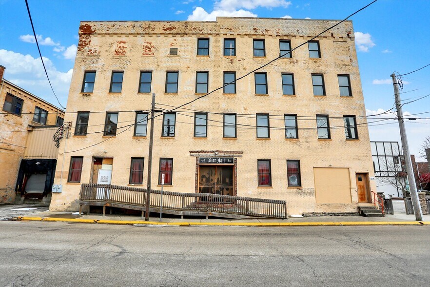 More Photos Of 35 S Main St, Batesville Warehouse For Sale