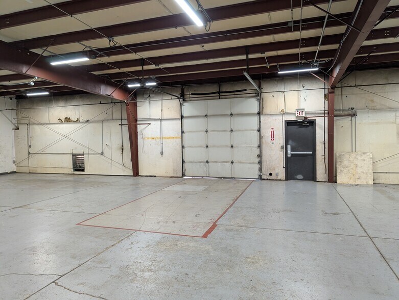 More Photos Of 4085 Pepperell Way, Dublin Distribution For Sale