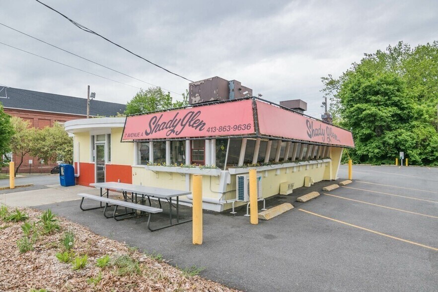 More Photos Of 7 Avenue A, Turners Falls Restaurant For Sale