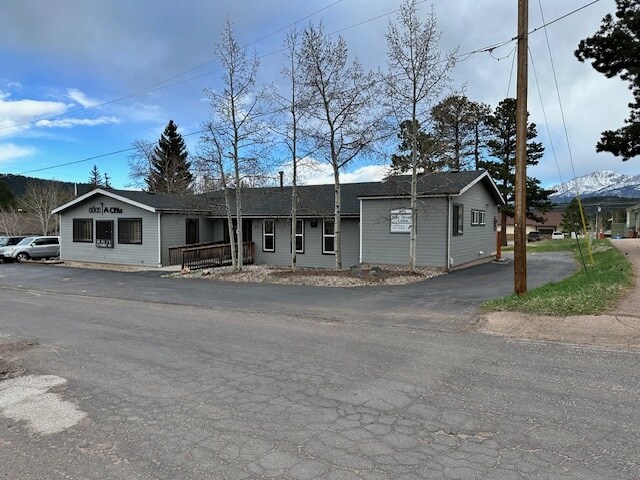 More Photos Of 210 N Pine St, Woodland Park Office For Sale