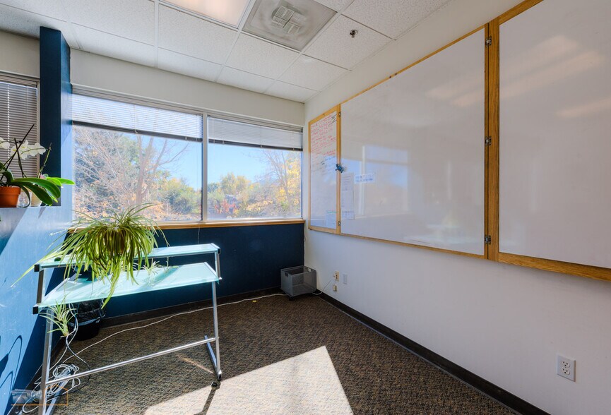 More Photos Of 4041 Hanover Way, Boulder Office For Sale