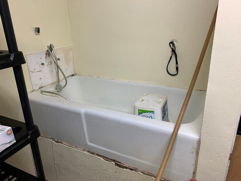 More Photos Of 10569 Lem Turner Rd, Jacksonville Medical For Sale