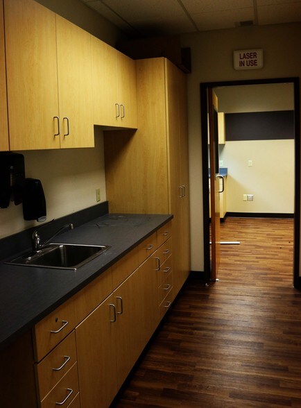 More Photos Of 13923 Gold Cir, Omaha Medical For Sale