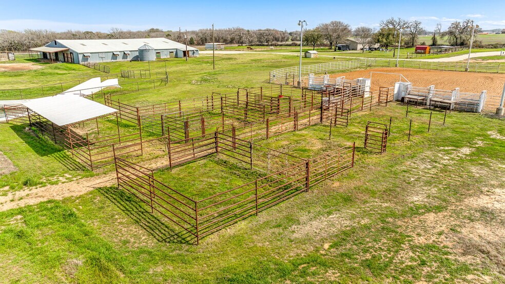 More Photos Of 7000 Hill City Hwy, Tolar Manufactured Housing Mobile Home Park For Sale