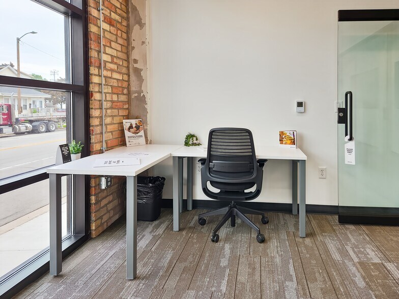 More Photos Of 540 N Broadway, Green Bay Coworking Space