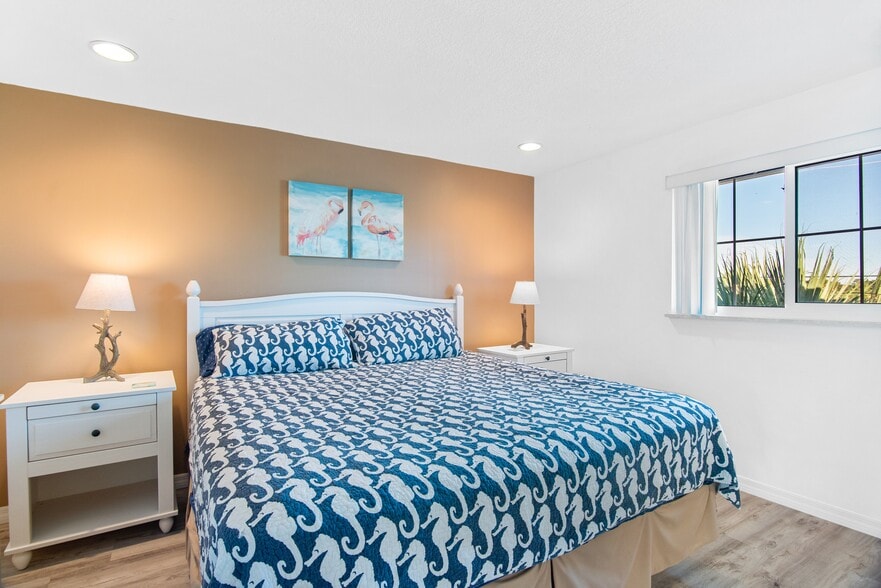 More Photos Of 217 Casey Key Rd, Nokomis Specialty For Sale