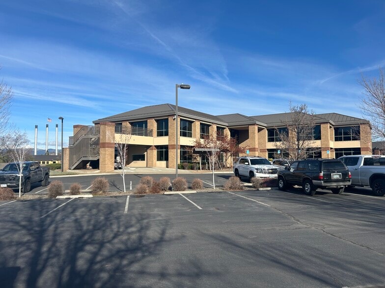 More Photos Of 233 SW Wilson Ave, Bend Office For Lease