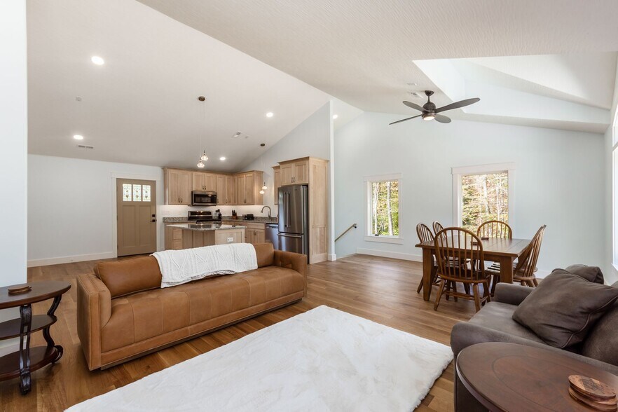 More Photos Of 16012 OH-678, Rockbridge Lodge Meeting Hall For Sale