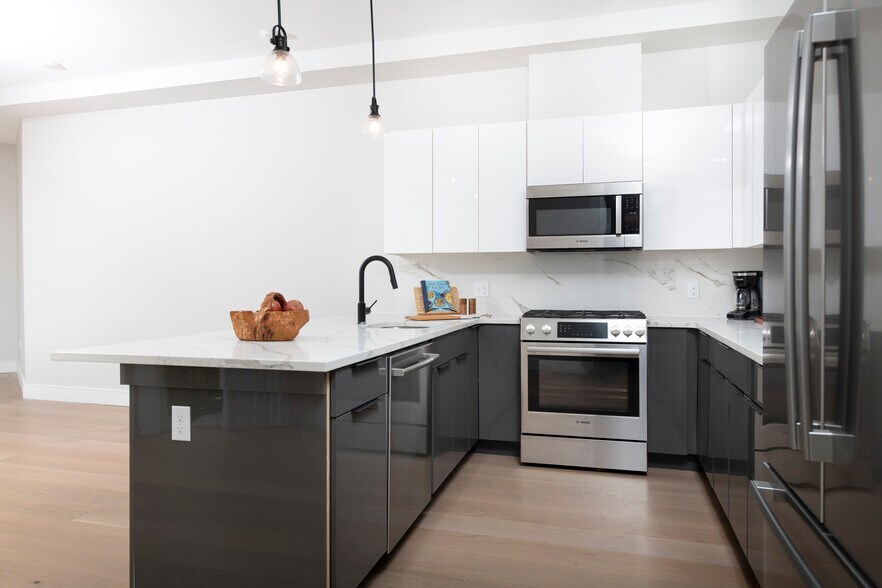 More Photos Of 33-39 Ward St, Boston Apartments For Sale