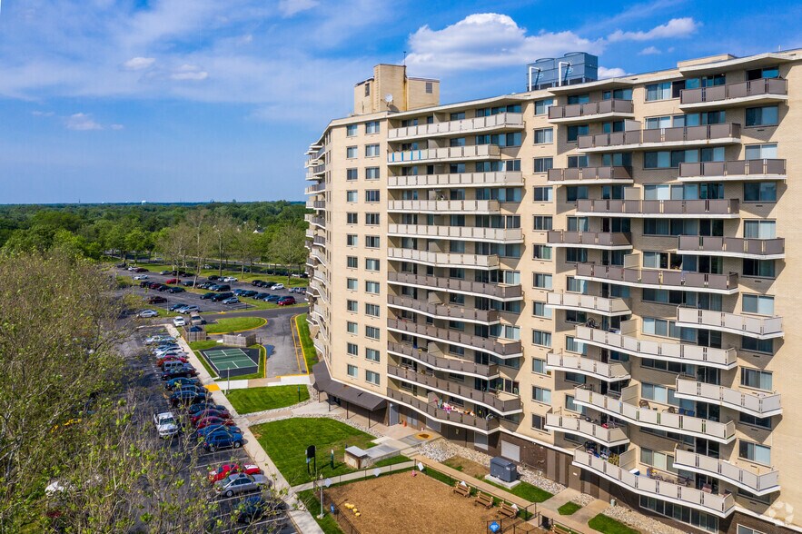 More Photos Of 3005 Chapel Ave, Cherry Hill Apartments For Sale