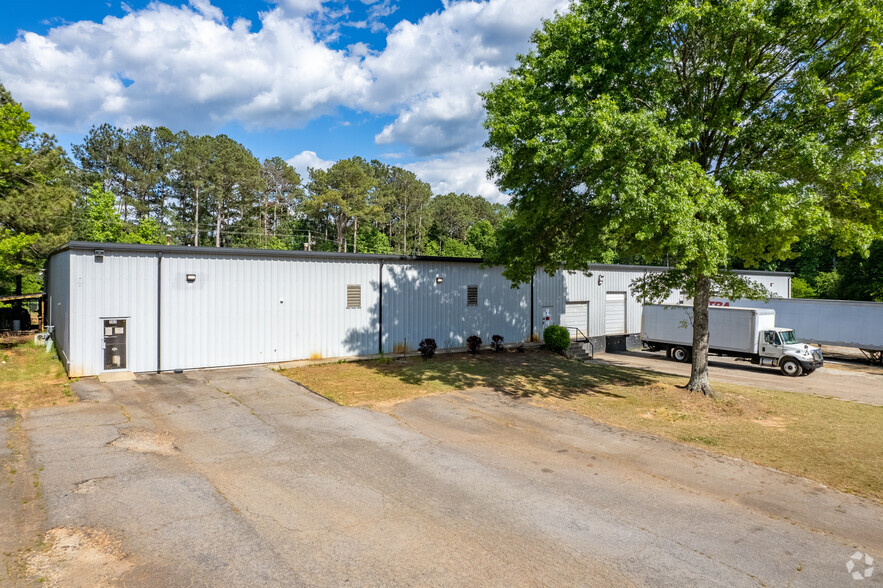 Primary Photo Of 360 Commerce Blvd, Bogart Distribution For Sale