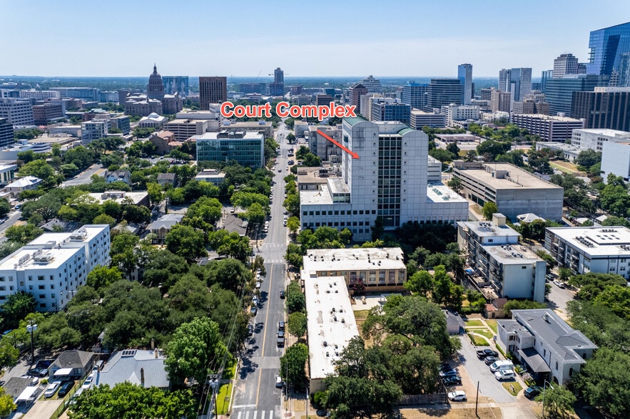 More Photos Of 806 W 11th St, Austin Office Residential For Lease