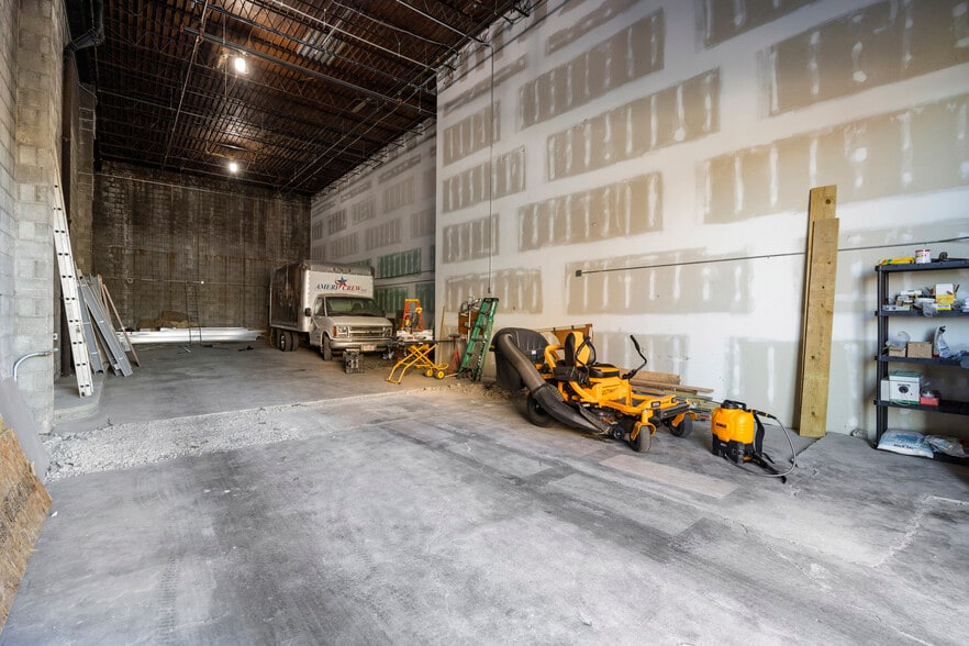 More Photos Of 419 E Market St, Sandusky Hotel For Sale