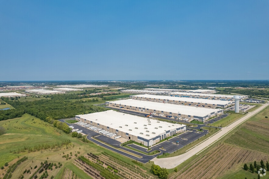 More Photos Of 31800 W 196th St, Edgerton Warehouse For Lease