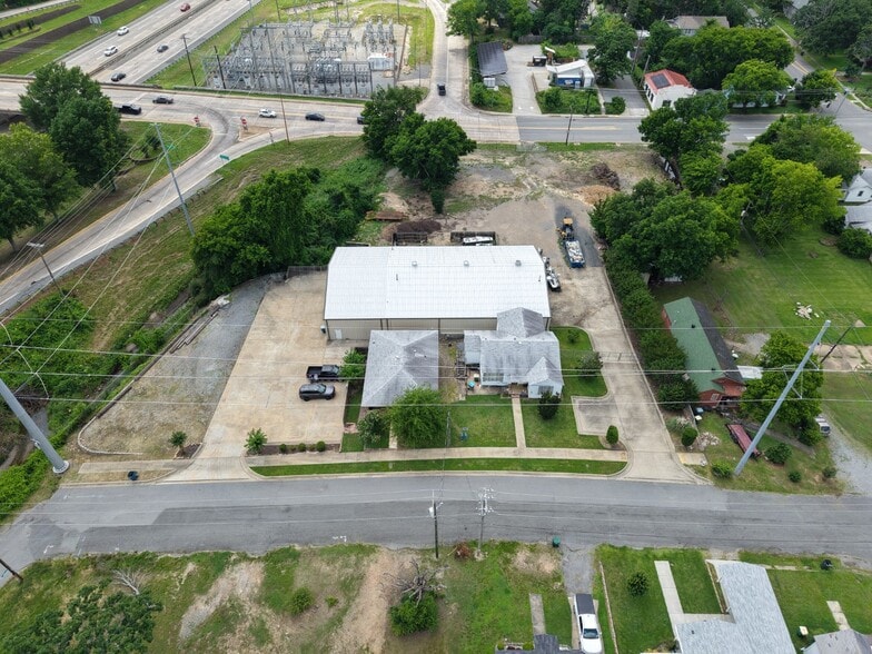 More Photos Of 714 Appianway St, Little Rock Industrial For Sale