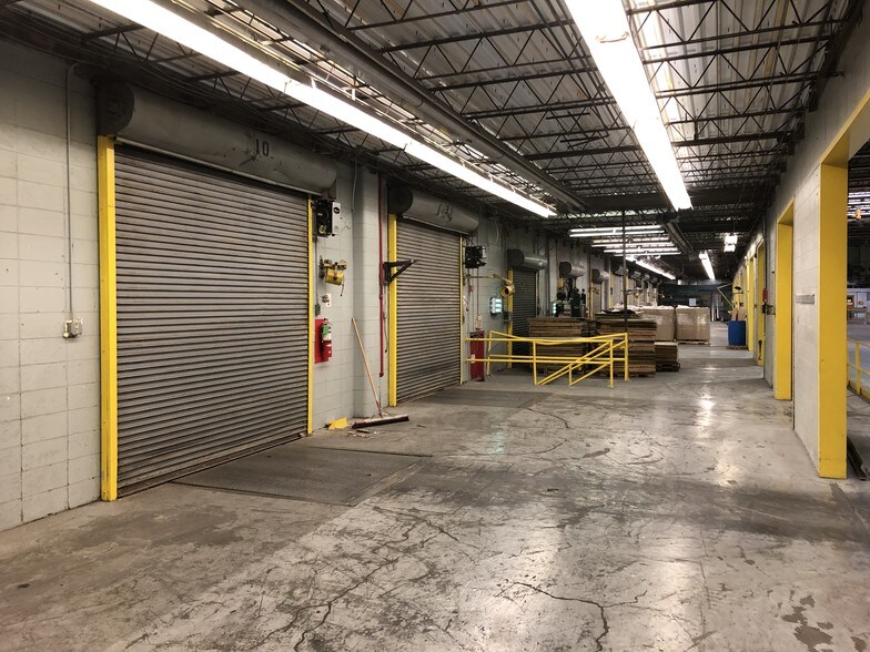 More Photos Of 4714 NE 24th Ave, Amarillo Warehouse For Lease