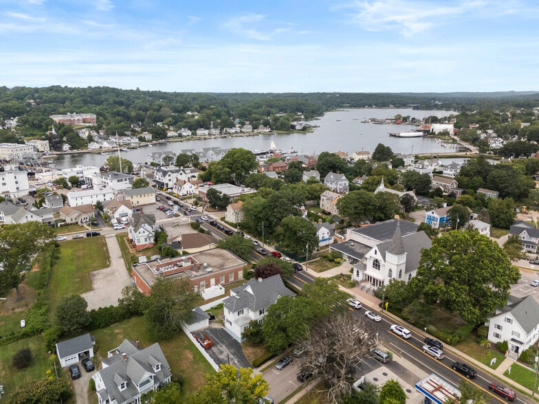 More Photos Of 32 E Main St, Mystic Office For Sale
