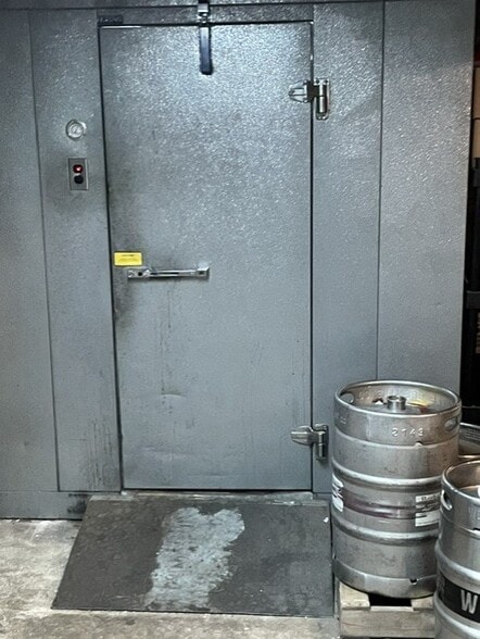 More Photos Of 300 Carew St, Chicopee Restaurant For Sale