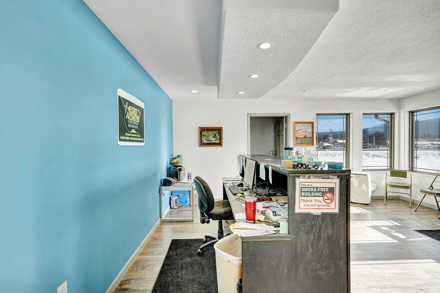 More Photos Of 5220 Maple Ln, Cuba Auto Repair For Sale