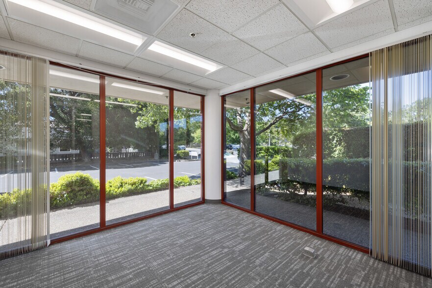 More Photos Of 1701 Novato Blvd, Novato Office For Lease