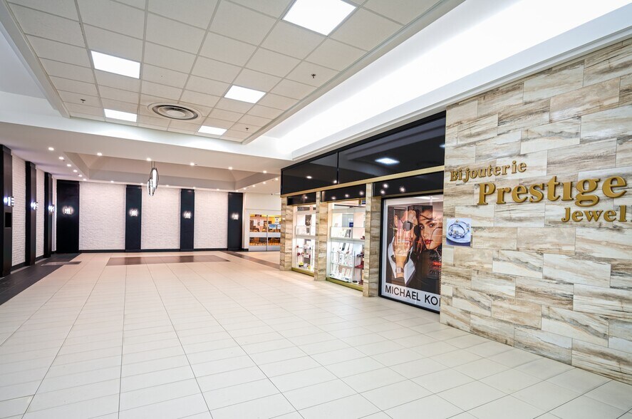 More Photos Of 157 Water St, Campbellton Hotel For Lease