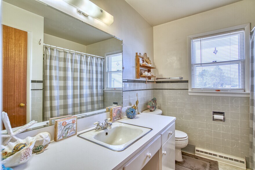 More Photos Of 3221 E Mulberry St, Fort Collins Freestanding For Sale