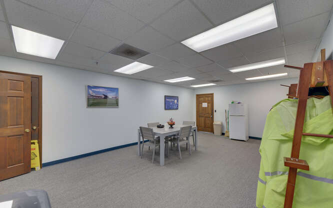 More Photos Of 410 S River St, Calhoun Warehouse For Sale