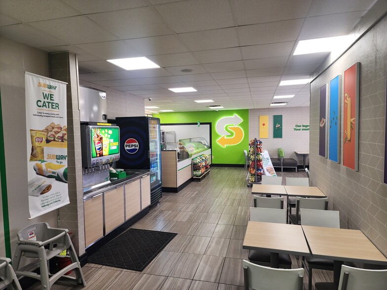 More Photos Of 16018 McMullen Hwy SW, Cresaptown Fast Food For Sale