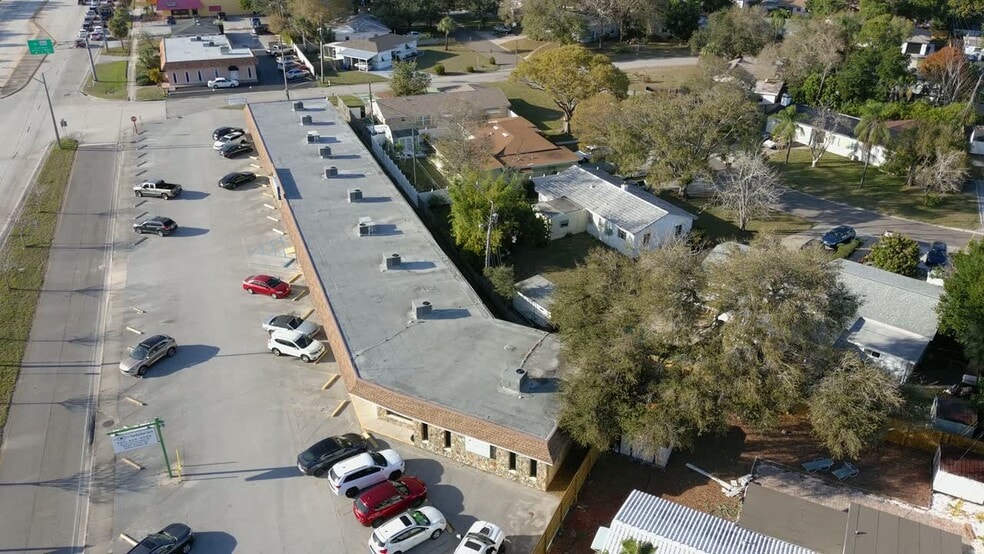 Primary Photo Of 1907 Tyrone Blvd N, Saint Petersburg Medical For Lease