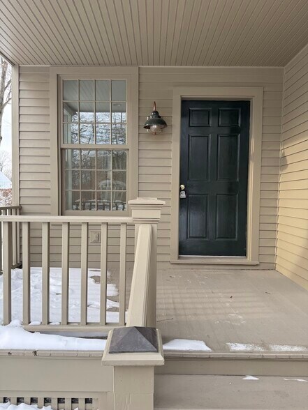 More Photos Of 16 Hudson St, Kinderhook Storefront Retail Residential For Lease