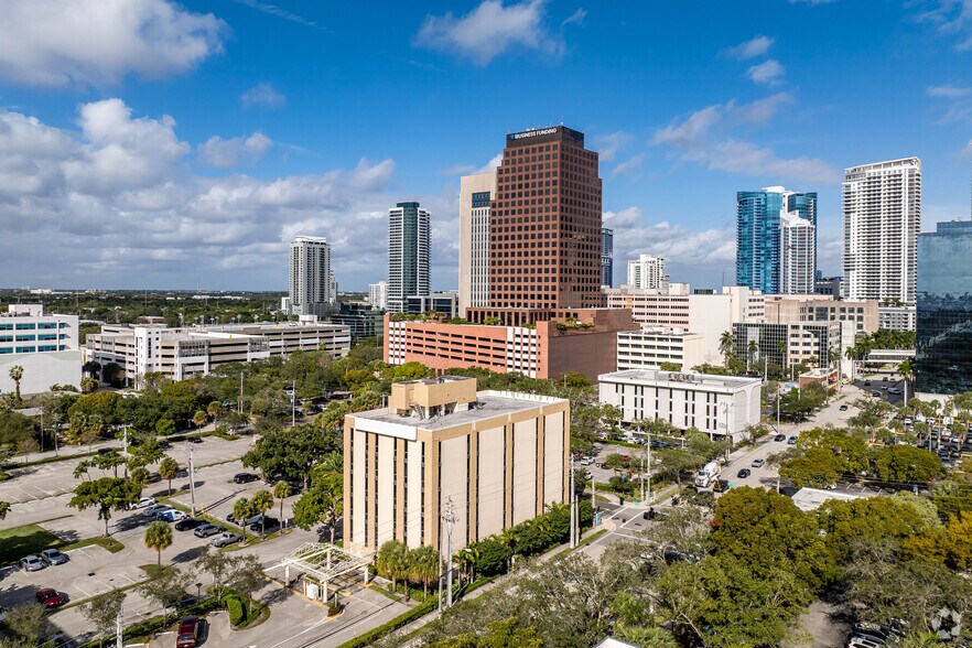 More Photos Of 707 SE 3rd Ave, Fort Lauderdale Office For Sale
